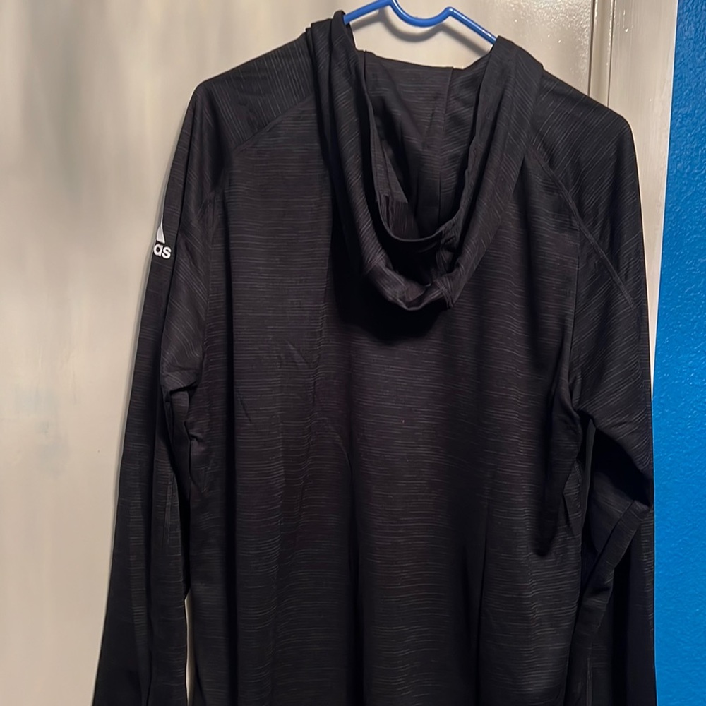black sweatshirt